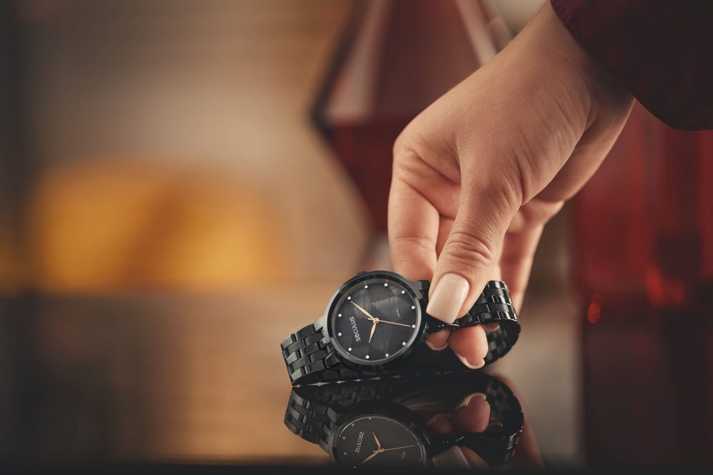 Como limpar relógio de aço O passo a passo!