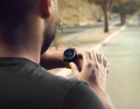 15616559358650408 a 450x350 - Smartwatch: controle seu treino com os relógios inteligentes