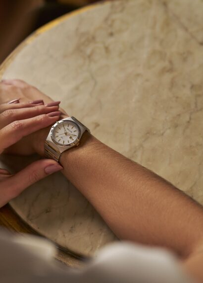 relogios-de-luxo-vs-relogios-acessiveis-como-escolher-em-qual-investir