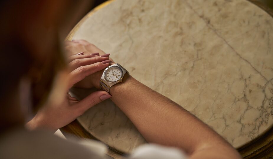 relogios-de-luxo-vs-relogios-acessiveis-como-escolher-em-qual-investir